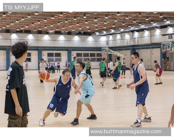 篮球热议：重庆篮球队的团队协作争议